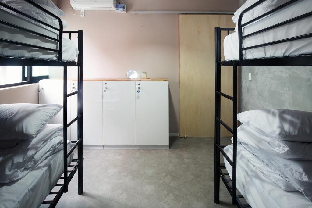 Story In Jeju Guesthouse Extérieur photo